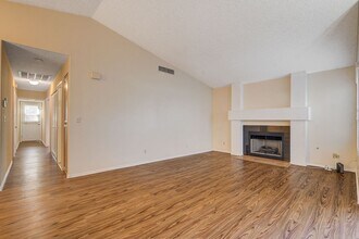 2837 Autumn Haze Ln in Las Vegas, NV - Building Photo - Building Photo