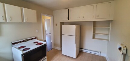 905 Grayland St in Greensboro, NC - Building Photo - Building Photo