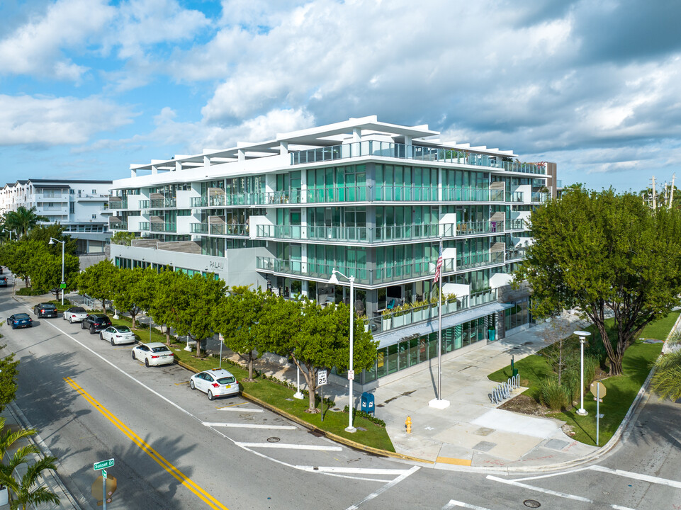 Palau At Sunset Harbour in Miami Beach, FL - Foto de edificio