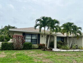 1240 SE Palm Beach Rd in Port St. Lucie, FL - Building Photo - Building Photo