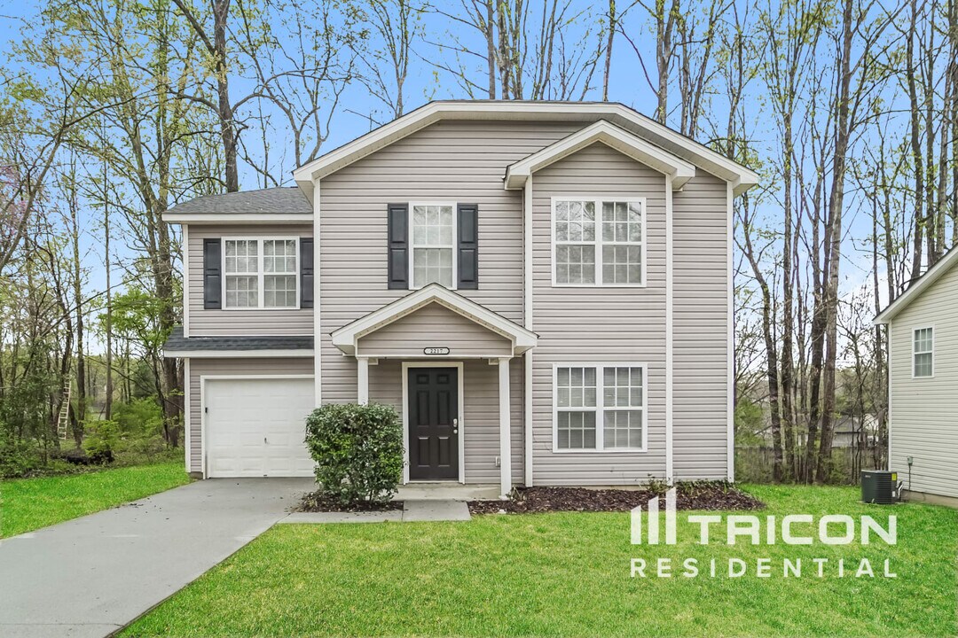 2217 Sunset Blvd in Charlotte, NC - Building Photo