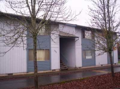 282 S 47th St in Springfield, OR - Building Photo