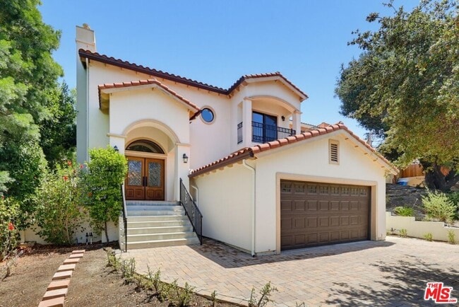 property at 3528 Mesquite Dr