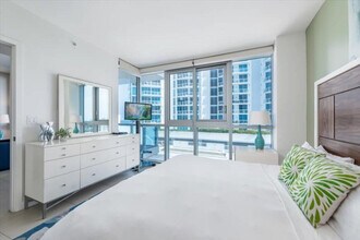 6551 Collins Ave in Miami Beach, FL - Building Photo - Building Photo