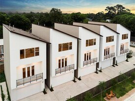 864 Wakefield Dr in Houston, TX - Building Photo