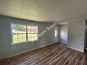 9119 Westminister Cir Dr in Chattanooga, TN - Building Photo - Building Photo
