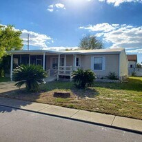 15017 Johansson Ave in Hudson, FL - Building Photo