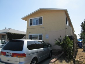 2914 Fairmount Ave in San Diego, CA - Building Photo - Building Photo