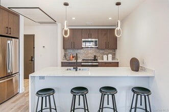 70 Memorial Plaza in Pleasantville, NY - Foto de edificio - Building Photo