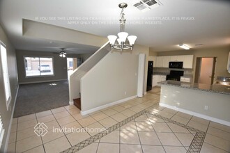 6637 E Russell St in Mesa, AZ - Foto de edificio - Building Photo