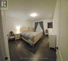 152 First Nations Trail in Vaughan, ON - Building Photo