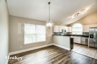 10534 Otter Creek Dr in Jacksonville, FL - Foto de edificio - Building Photo