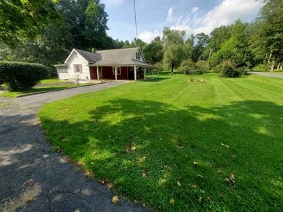 property at 7 Irish Mountain Rd