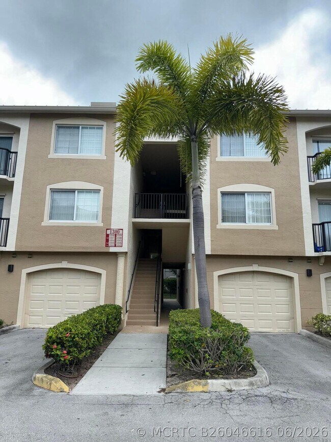 property at 1300 Crestwood Ct S