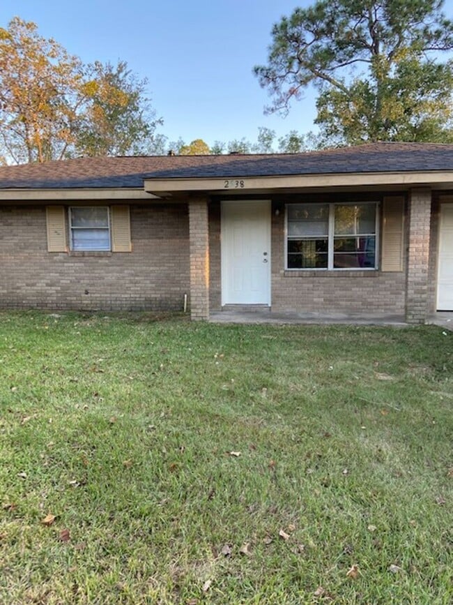 2538 W David Dr in Gulfport, MS - Building Photo - Building Photo