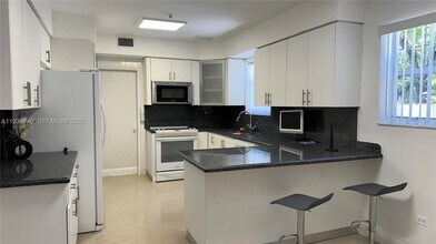 1611 71st St in Miami Beach, FL - Building Photo - Building Photo