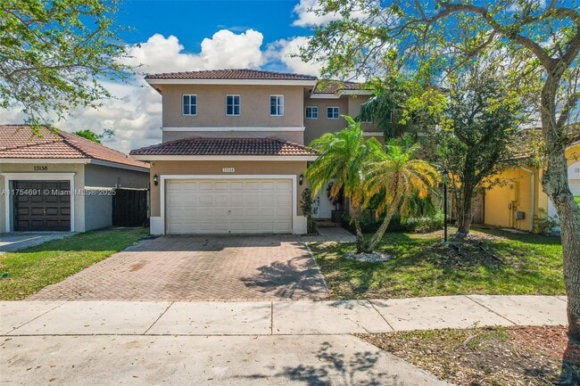 13168 SW 143rd Terrace in Miami, FL - Building Photo - Building Photo