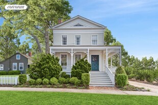 311 Main St in Sag Harbor, NY - Building Photo