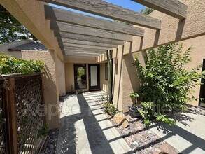 22 Mission Ct in Rancho Mirage, CA - Building Photo - Building Photo