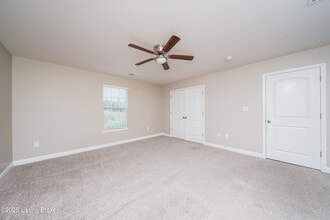 10600 Evanwood Dr in Louisville, KY - Building Photo - Building Photo