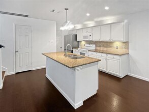 183 N Villa Oaks Dr in Spring, TX - Building Photo - Building Photo