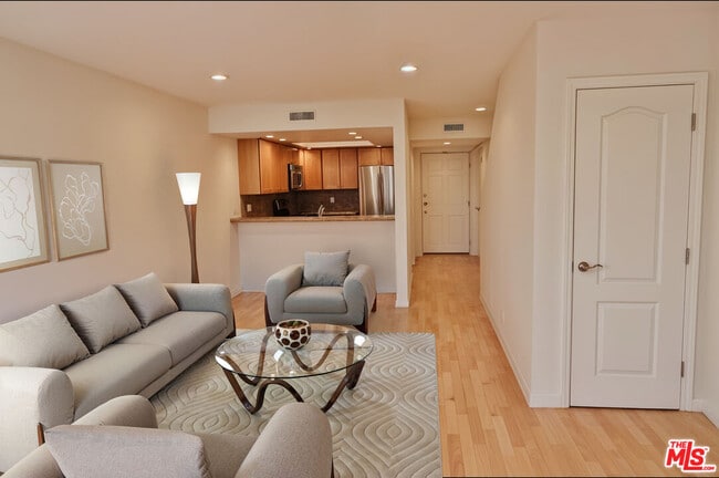 property at 328 Culver Blvd