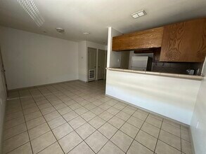 1610 E Plum St in Laredo, TX - Building Photo - Building Photo