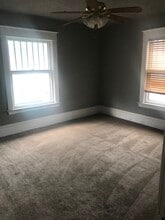 1305 Sigsbee St SE, Unit SharedHome in Grand Rapids, MI - Building Photo - Building Photo