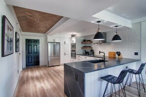 2770 Polo Island Dr in Wellington, FL - Building Photo
