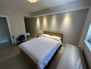 185 SE 14th Ter, Unit 606 in Miami, FL - Building Photo - Building Photo