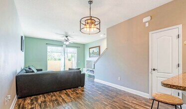 14210 Desert Haven St in Windermere, FL - Foto de edificio - Building Photo