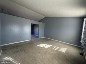 104 New Kent Ct in Stephens City, VA - Building Photo - Building Photo