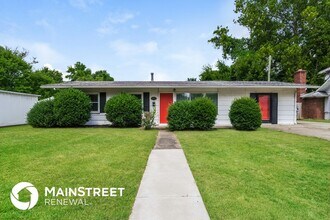 9905 Ponder Ln in Louisville, KY - Building Photo - Building Photo