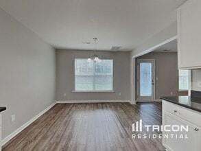 851 Red Oak Tree Dr in Fuquay Varina, NC - Building Photo - Building Photo