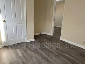 611 W Ocean View Ave in Norfolk, VA - Building Photo - Building Photo