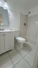 2712 SW 118th Ct, Unit Studio in Miami, FL - Building Photo - Building Photo