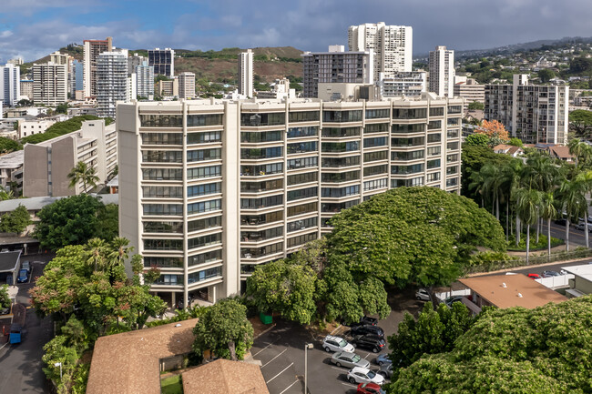 Punahou Cliffs in Honolulu, HI - Foto de edificio - Building Photo