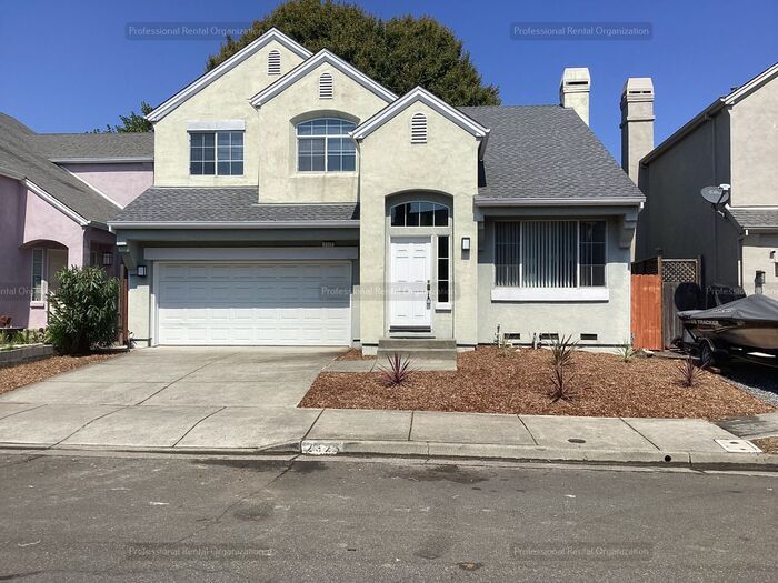 2325 Weatherby Ave in Santa Rosa, CA - Building Photo