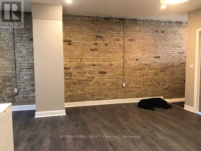 1272 Danforth Ave in Toronto, ON - Building Photo - Building Photo