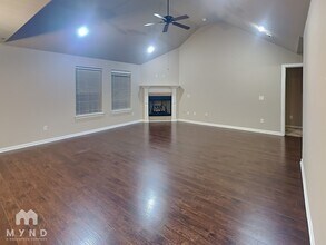 1020 Tarah Knolls Cir in Centerton, AR - Building Photo - Building Photo