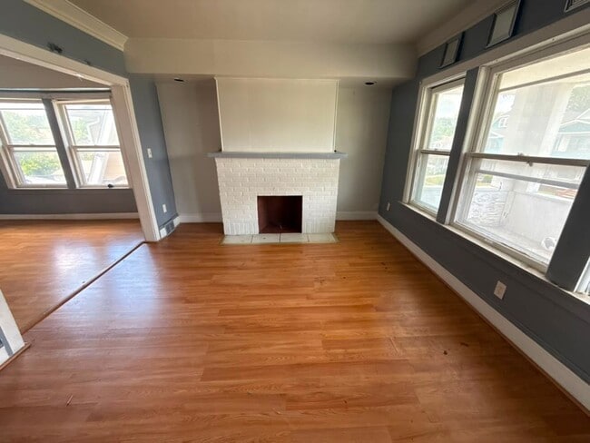 property at 4822 E 84th St