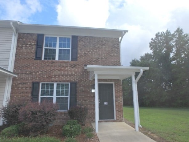 property at 103 Wolf Creek Ln