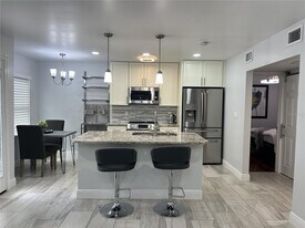 1742 S 8th St in Fernandina Beach, FL - Building Photo