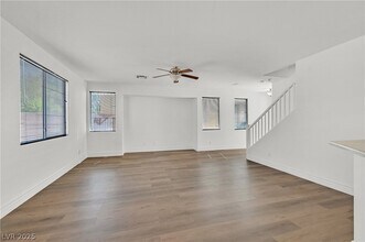 6632 Babys Tear Pl in Las Vegas, NV - Building Photo - Building Photo