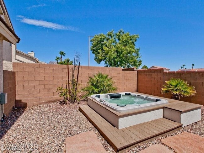 property at 9712 Panorama Cliff Dr