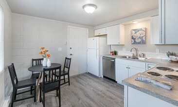 1409 Missoula Way in Caldwell, ID - Building Photo - Building Photo