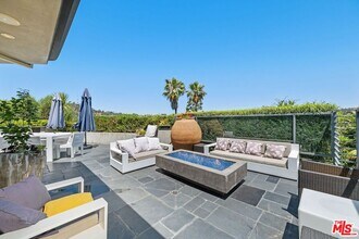 2625 Mar Lu Dr in Los Angeles, CA - Building Photo - Building Photo