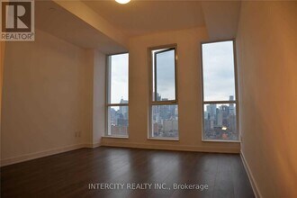 55-1455 Regent Park Blvd in Toronto, ON - Building Photo - Building Photo