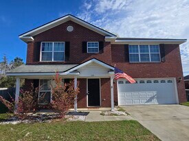 504 Wyckfield Way in Hinesville, GA - Building Photo