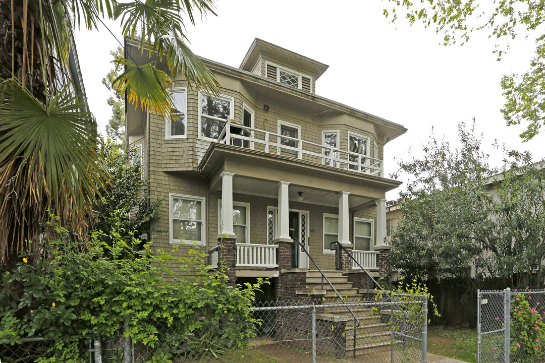 1315 F St in Sacramento, CA - Building Photo